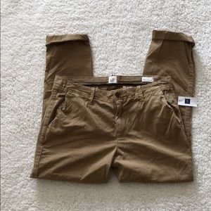 Gap girlfriend chino